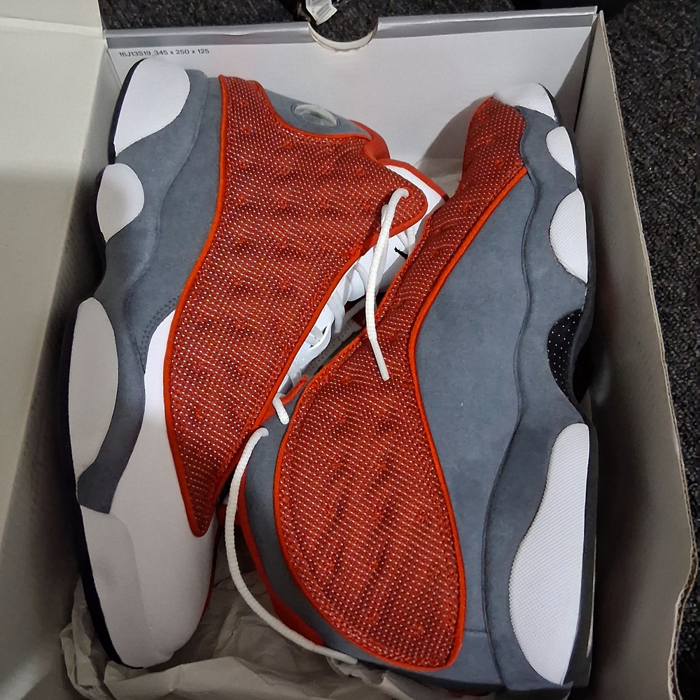 Jordan Athletic Shoes Red and Gray - Picture 2 of 4